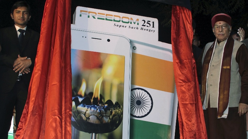 印度流動電話商廠商推出售價 4 美金的智能電話。（圖片來源：iStock）